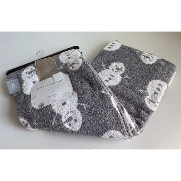 The Cozy Cottage Christmas Snowman Grey Oversized Soft Throw Blanket 50X70” NEW - Picture 1 of 12